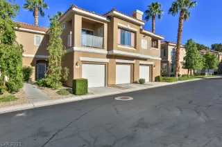 Photo #1: 2334411 Listing