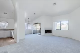 Photo #3: 2334415 Listing 