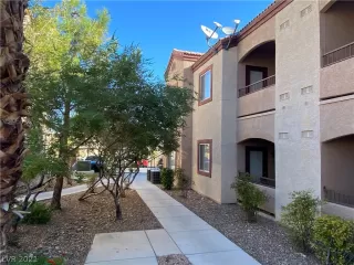 Photo #1: 2334434 Listing 