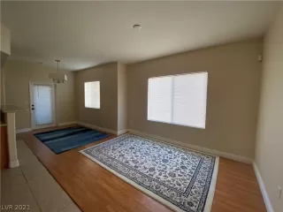 Photo #4: 2334434 Listing 