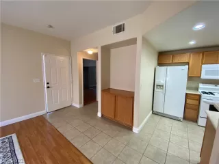 Photo #5: 2334434 Listing 