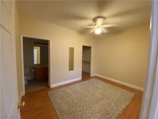 Photo #6: 2334434 Listing 