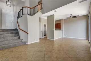 Photo #2: 2334454 Listing