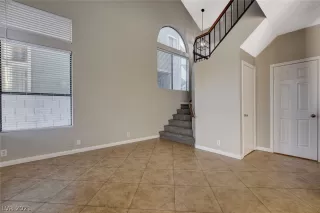 Photo #3: 2334454 Listing