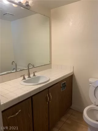 Photo #6: 2334473 Listing 