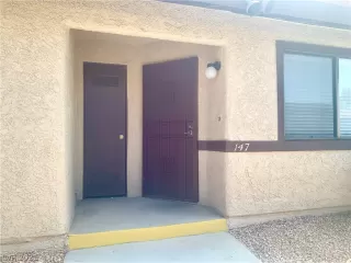 Photo #2: 2334494 Listing