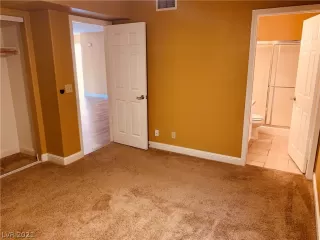 Photo #4: 2334506 Listing 