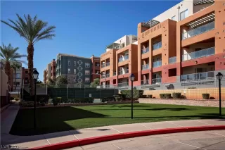 Photo #1: 2334521 Listing