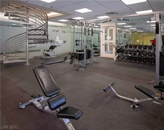 Photo #2: 2334521 Listing