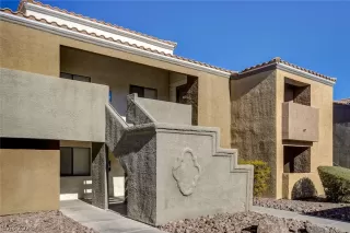 Photo #3: 2334543 Listing 