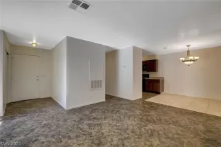 Photo #5: 2334543 Listing 