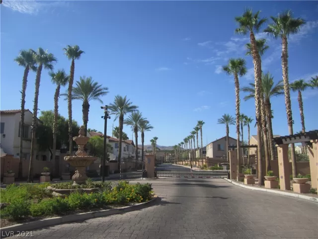 MLS: 2334556 Condo For Sale