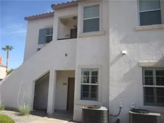 Photo #6: 2334556 Listing