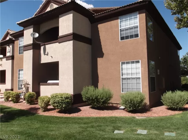 MLS: 2334575 Condo For Sale
