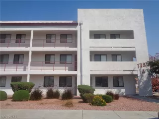 Photo #1: 2334583 Listing