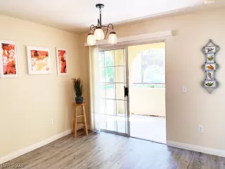 Photo #5: 2334720 Listing