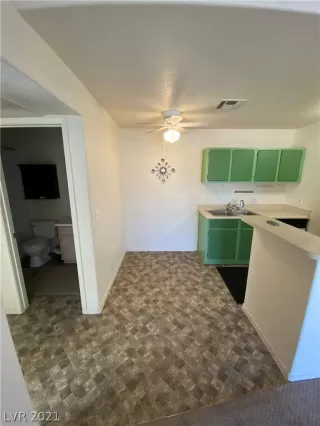 Photo #2: 2334725 Listing 