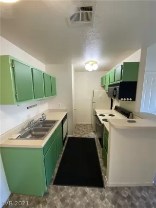 Photo #3: 2334725 Listing 