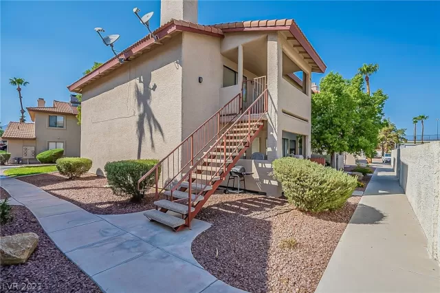 MLS: 2334729 Condo For Sale