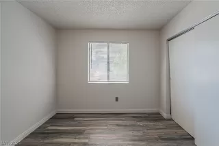 Photo #6: 2334729 Listing