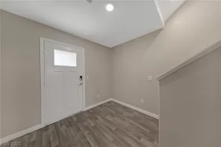 Photo #1: 2334779 Listing