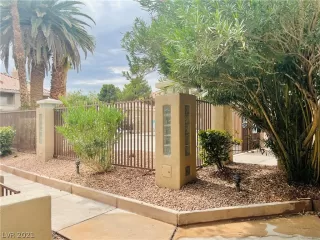 Photo #5: 2334782 Listing 