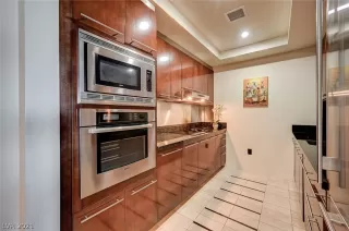 Photo #6: 2334814 Listing 