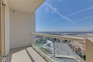 Photo #2: 2334824 Listing