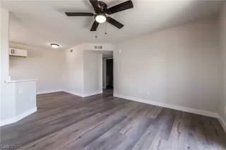 Photo #2: 2334830 Listing 