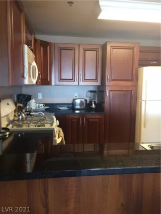 Photo #3: 2334852 Listing 