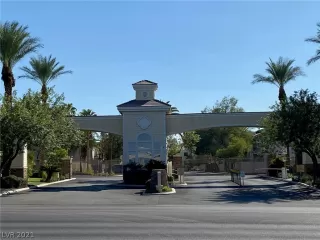 Photo #1: 2334871 Listing