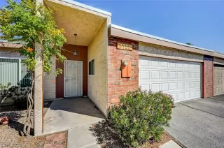 Photo #3: 2334874 Listing