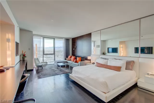 MLS: 2334881 Condo For Sale