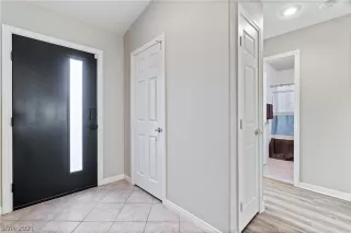 Photo #4: 2334893 Listing 