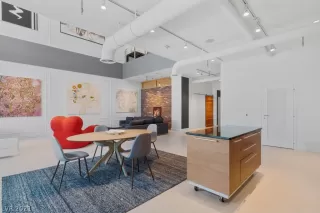 Photo #3: 2334960 Listing