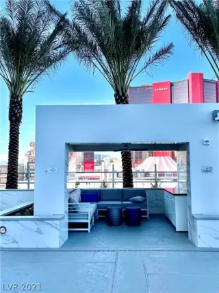 Photo #4: 2335022 Listing