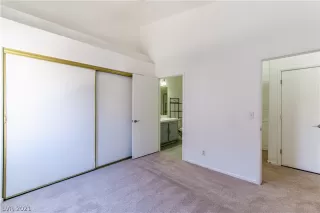 Photo #5: 2335063 Listing 