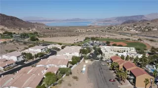 Photo #2: 2335093 Listing