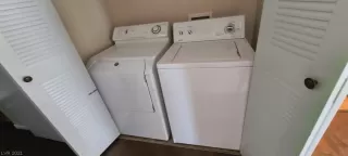 Photo #5: 2335115 Listing 