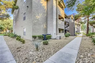 Photo #2: 2335144 Listing 