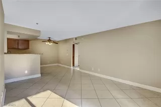 Photo #6: 2335144 Listing 