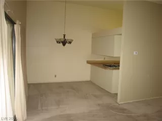 Photo #2: 2335151 Listing 