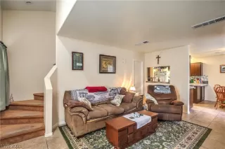 Photo #3: 2335172 Listing 