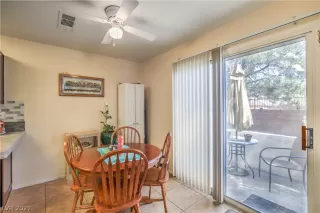 Photo #5: 2335172 Listing 