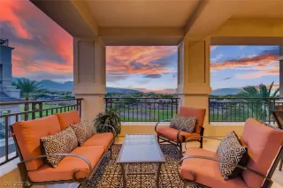 Photo #5: 2335175 Listing 