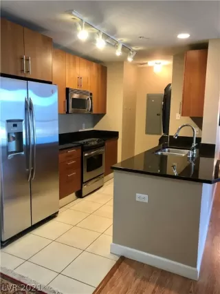 Photo #1: 2335181 Listing 