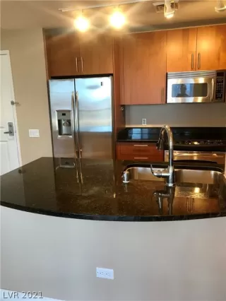 Photo #2: 2335181 Listing 