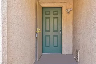 Photo #3: 2335182 Listing