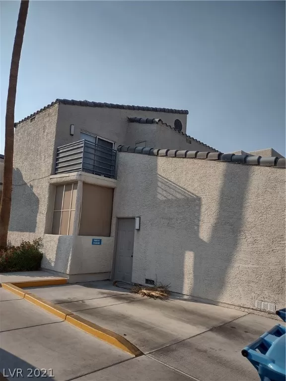 MLS: 2335236 Condo For Sale