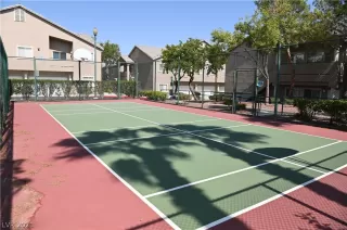 Photo #2: 2335239 Listing 